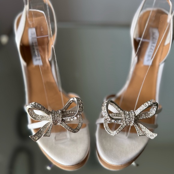 Like new 🤍 Aquazzura Babe 105 Sandals 39.5 $1,095 bridal - Picture 16 of 16